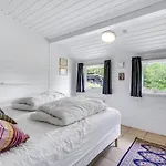 Awesome In With 3 Bedrooms & Wifi
